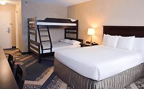 Skyline Hotel & Waterpark